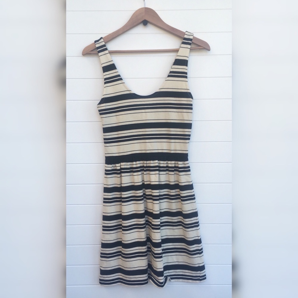 J. Crew Outlet Button Scoop Neck Horizontal Stripe Skater Flare Dress Pleated